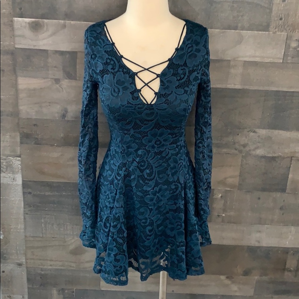 Lacy Dark Green Forever 21  Formal Dress